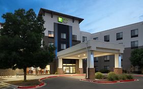 Holiday Inn Express & Suites Albuquerque Historic Old Town By Ihg